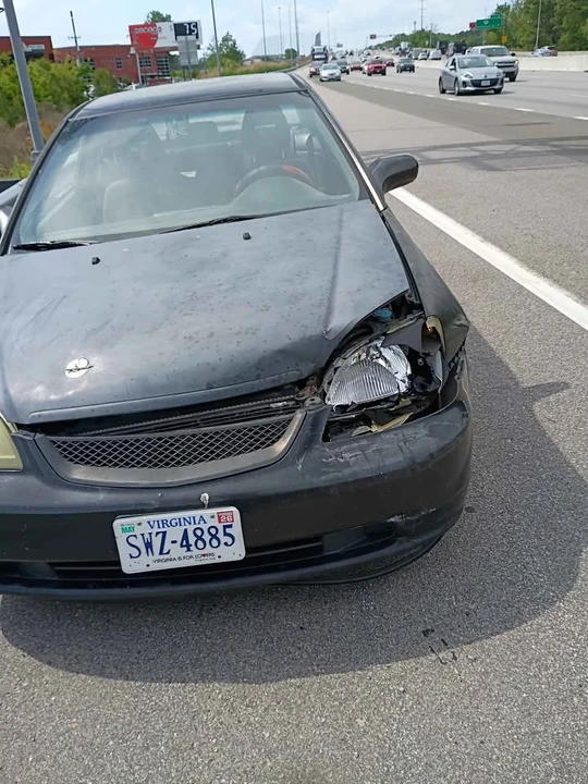 2003 Honda Civic 7th Gen - Image 5 of 11