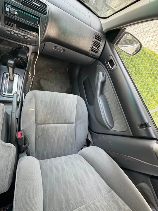 2003 Honda Civic 7th Gen - Image 9 of 11