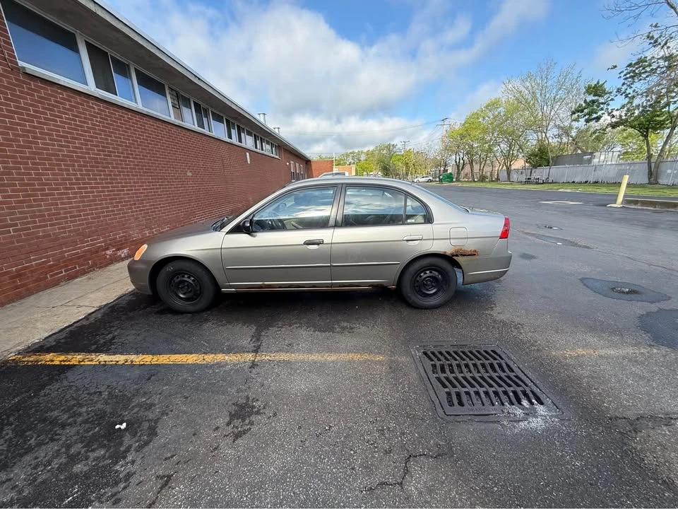 2003 Honda Civic 7th Gen - Image 2 of 10