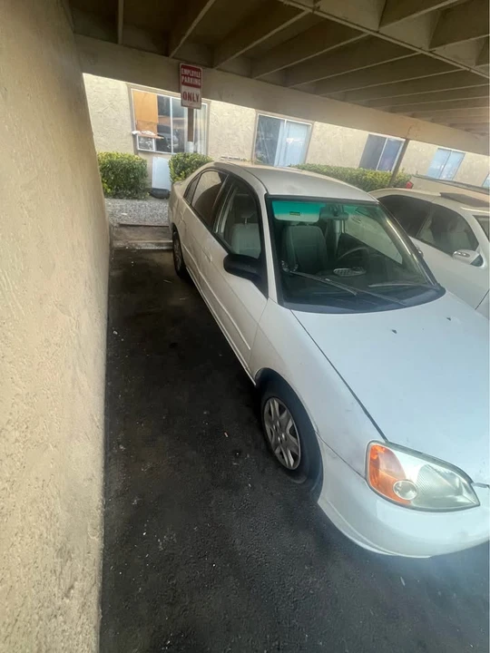 2003 Honda Civic 7th Gen - Image 3 of 9
