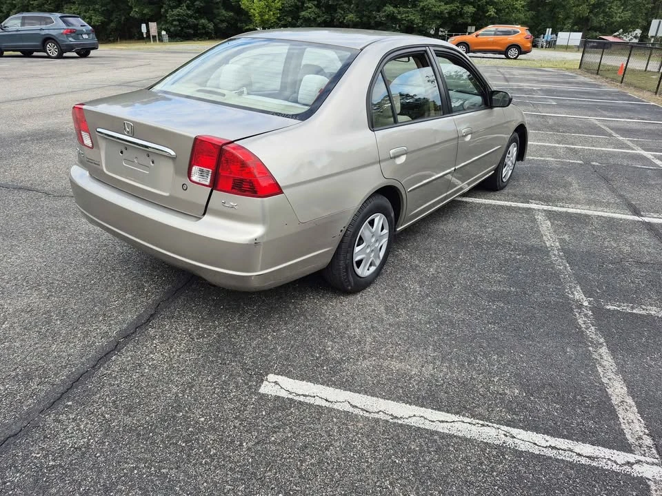 2003 Honda Civic 7th Gen - Image 4 of 11
