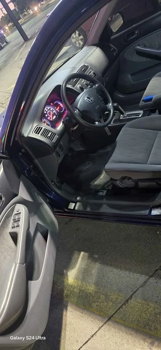 2003 Honda Civic 7th Gen - Image 6 of 14