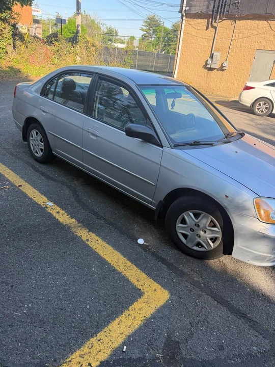 2003 Honda Civic 7th Gen - Image 2 of 6