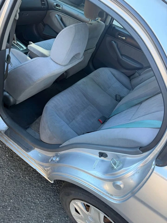 2003 Honda Civic 7th Gen - Image 5 of 6