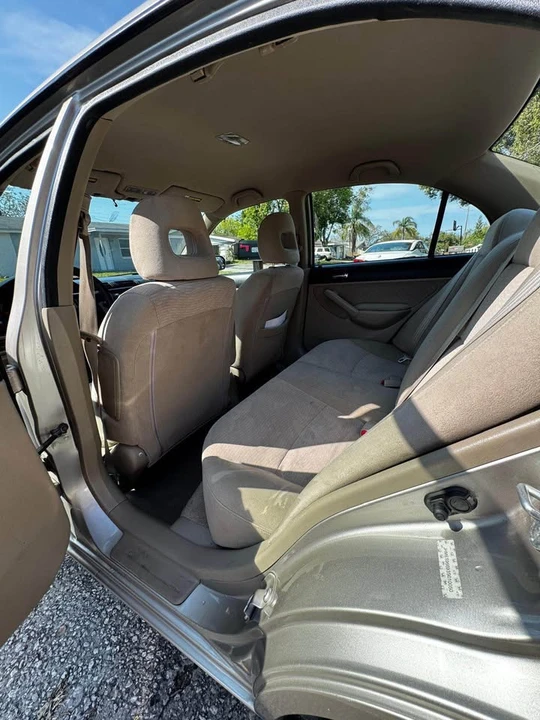 2003 Honda Civic 7th Gen - Image 7 of 8