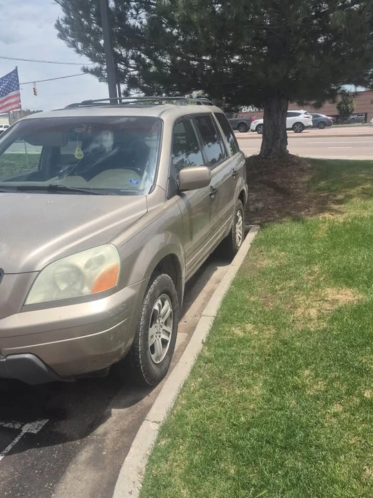 2003 Honda CR-X - Image 2 of 3