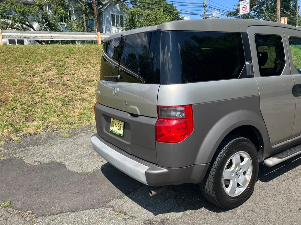 2003 Honda Element - Image 24 of 31