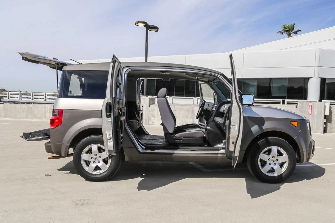 2003 Honda Element - Image 26 of 31