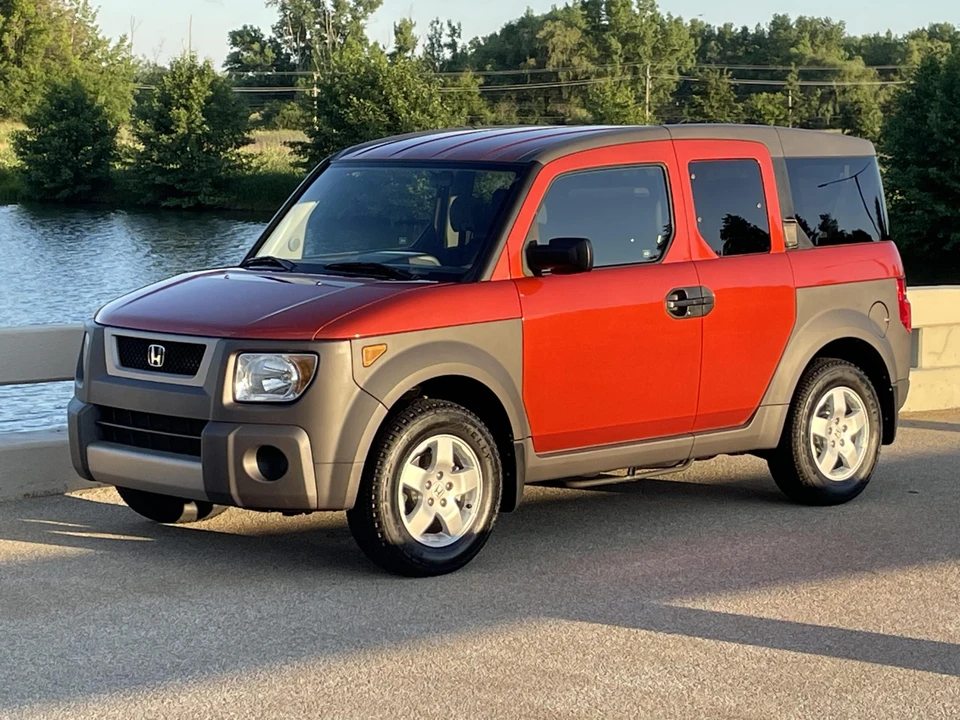 2003 Honda Element - Image 2 of 31