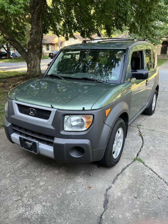 2003 Honda Element - Image 2 of 31