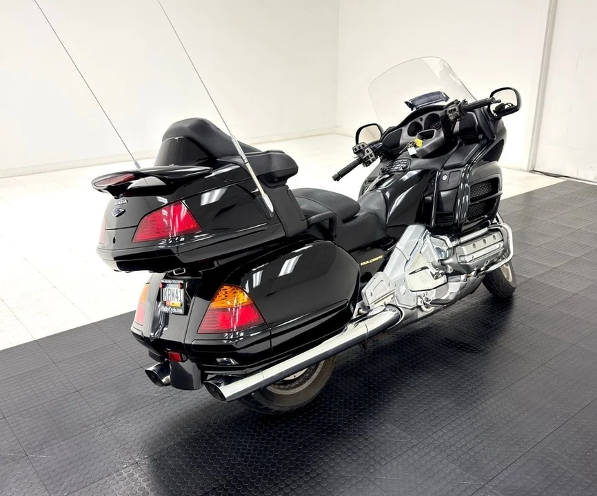 2003 Honda Gold Wing - Image 4 of 12