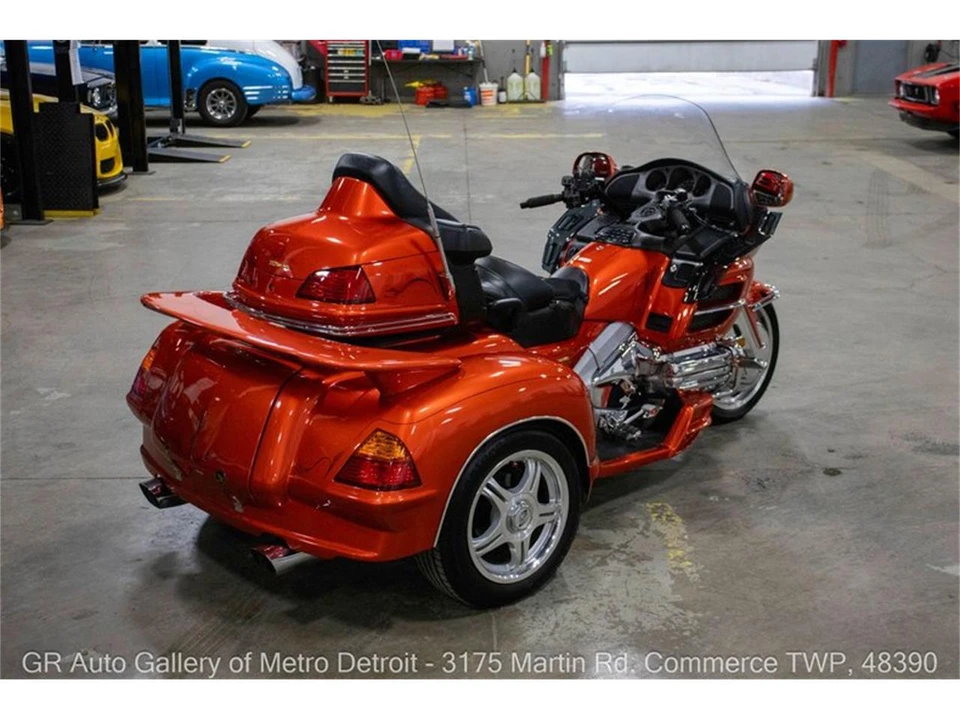 2003 Honda Gold Wing - Image 7 of 31