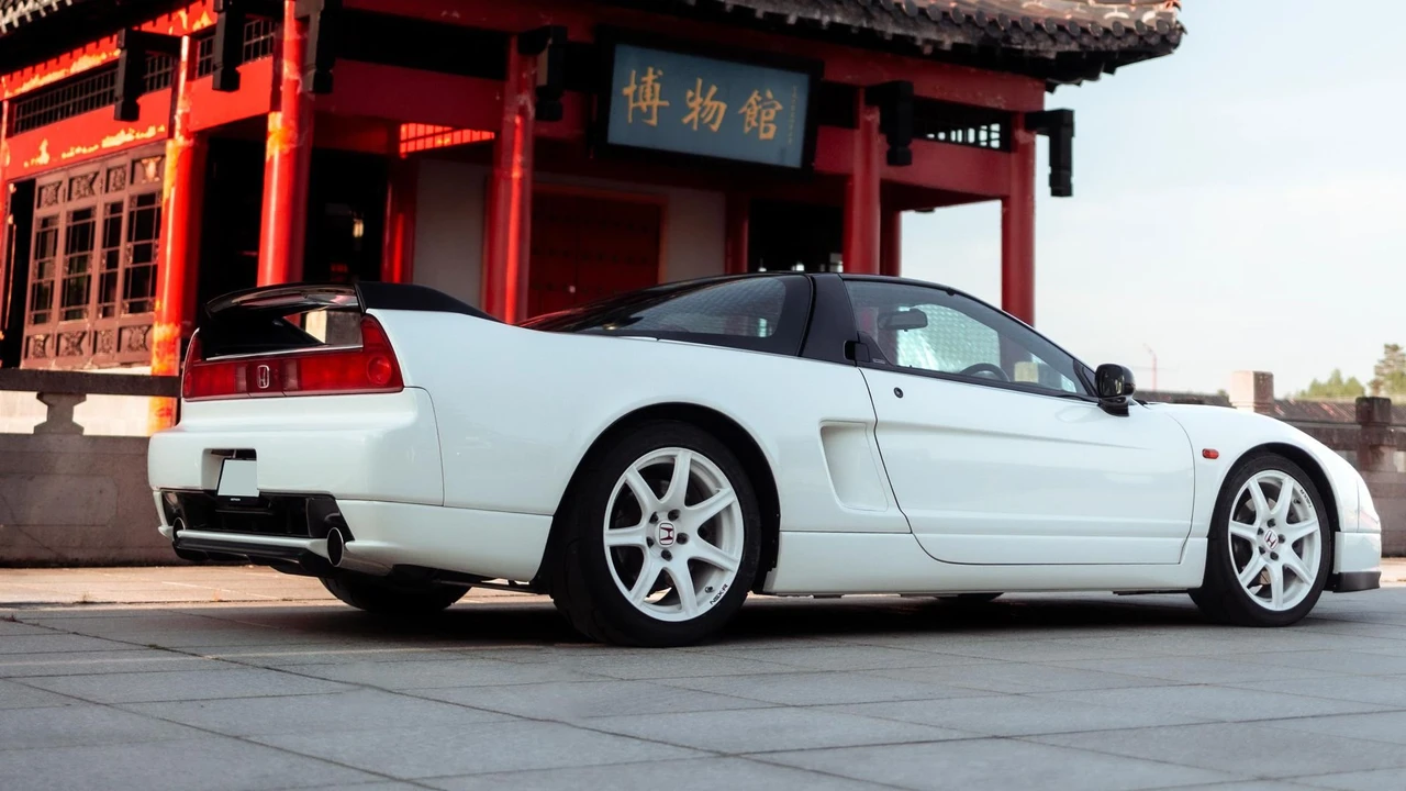2003 Honda - Image 4 of 31