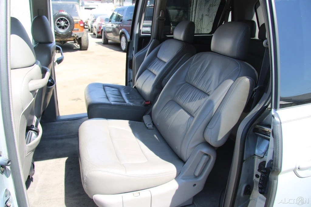 2003 Honda Odyssey - Image 20 of 21