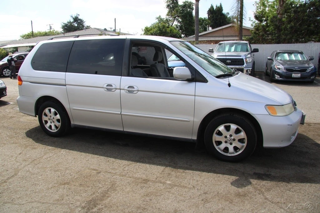 2003 Honda Odyssey - Image 9 of 21