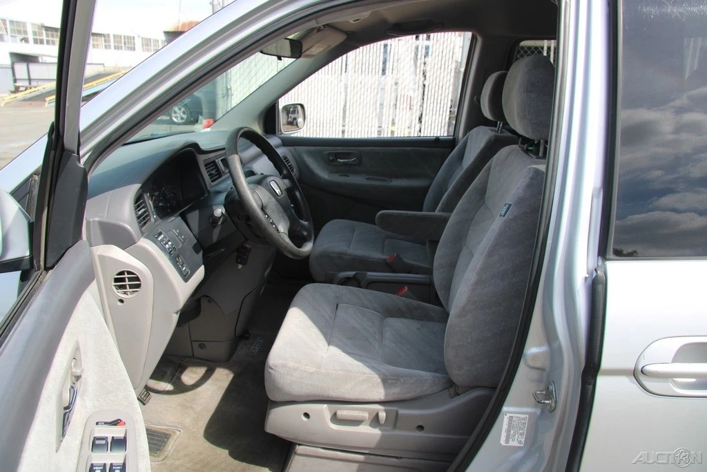 2003 Honda Odyssey - Image 14 of 21