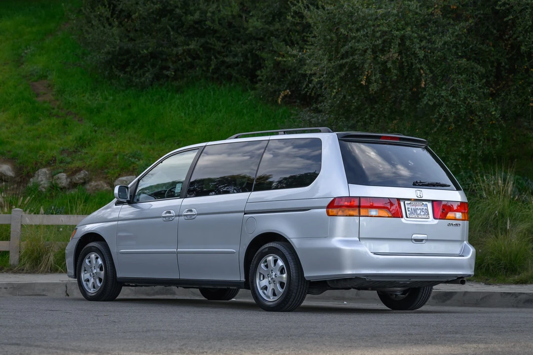 2003 Honda Odyssey - Image 13 of 31
