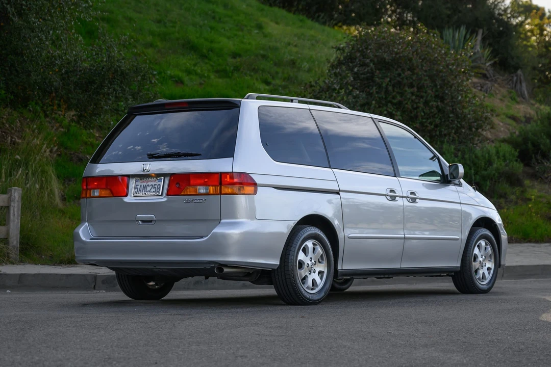 2003 Honda Odyssey - Image 15 of 31