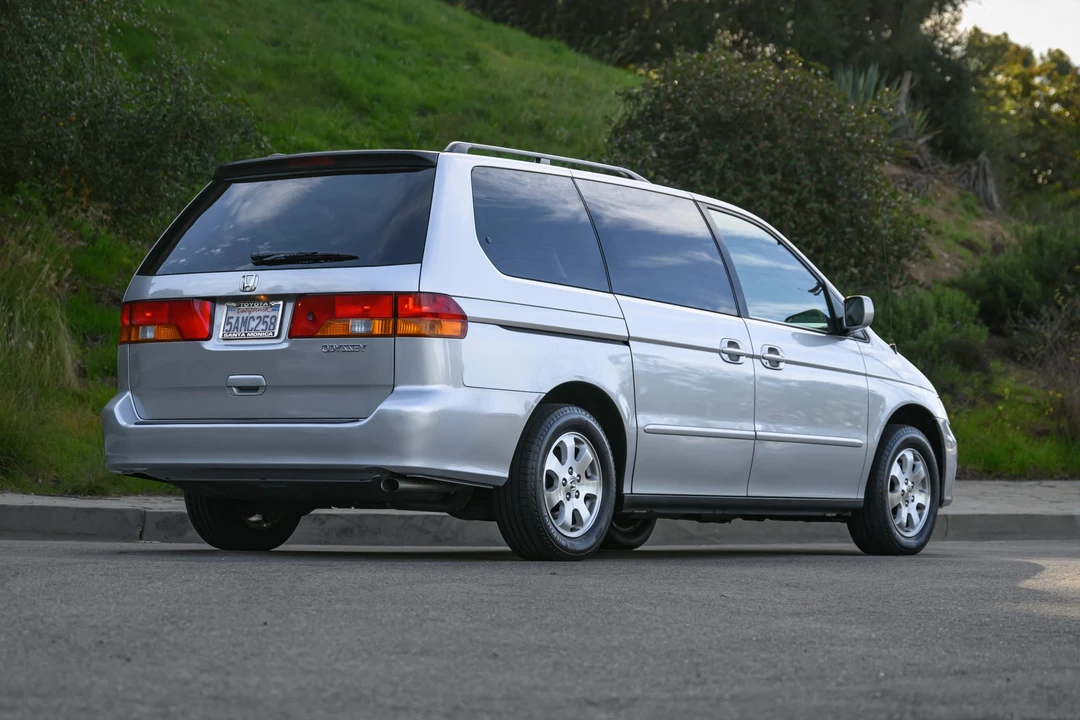 2003 Honda Odyssey - Image 16 of 31
