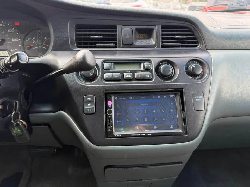 2003 Honda Odyssey - Image 4 of 15