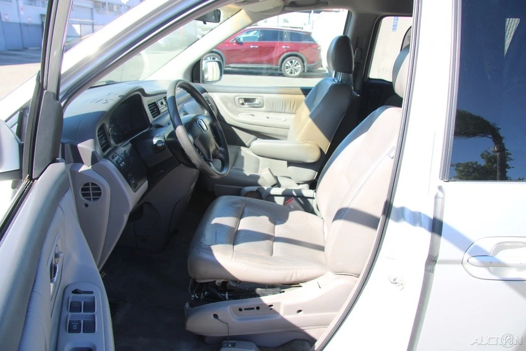 2003 Honda Odyssey - Image 14 of 21