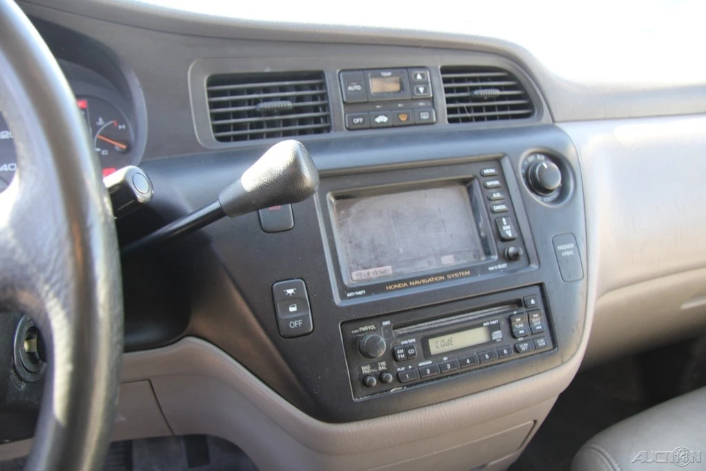 2003 Honda Odyssey - Image 19 of 21