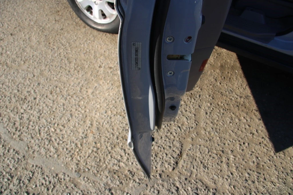 2003 Honda Odyssey - Image 10 of 21