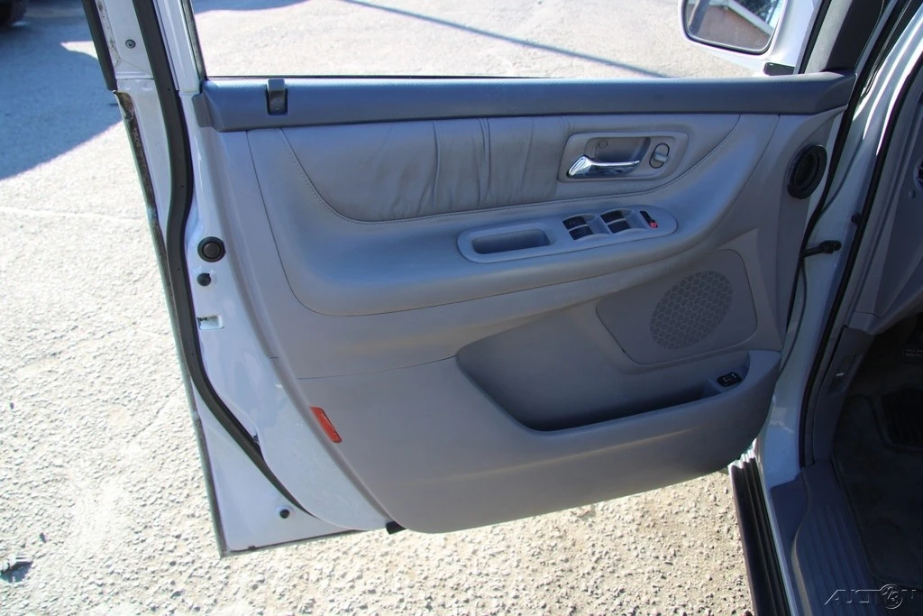 2003 Honda Odyssey - Image 12 of 21