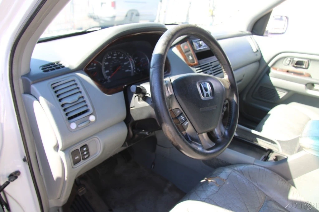 2003 Honda Pilot 1st Gen - Image 15 of 21