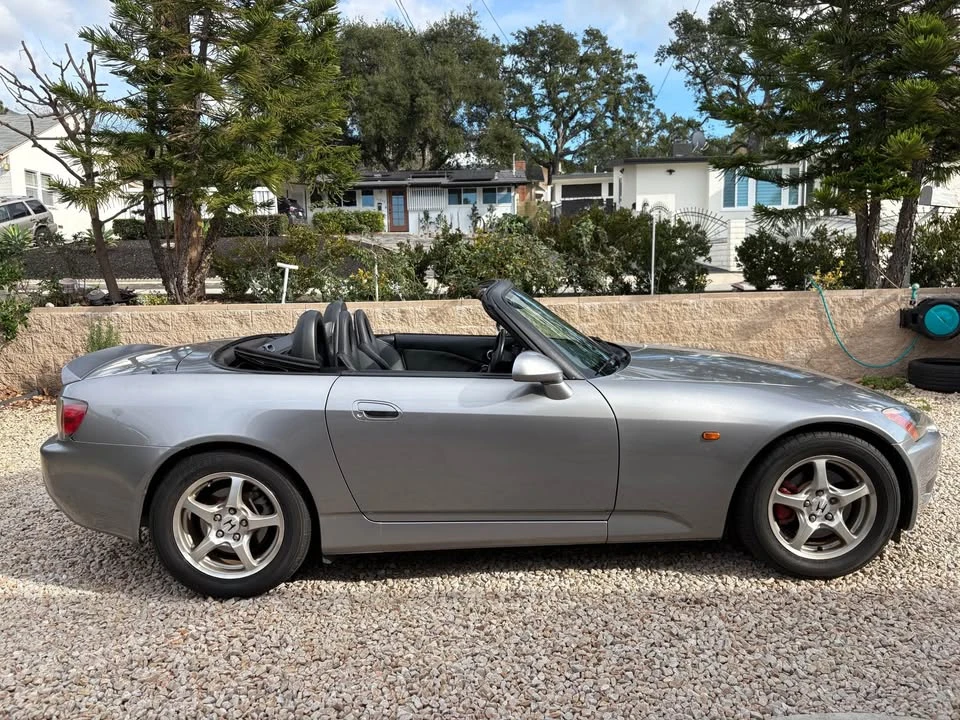 2003 Honda AP1 S2000 - Image 2 of 10
