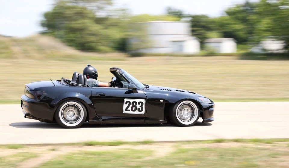 2003 Honda AP1 S2000 - Image 2 of 11