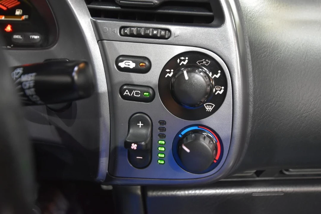 2003 Honda AP1 S2000 - Image 24 of 31