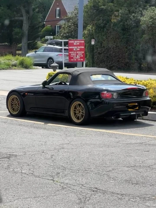 2003 Honda AP1 S2000 - Image 2 of 2