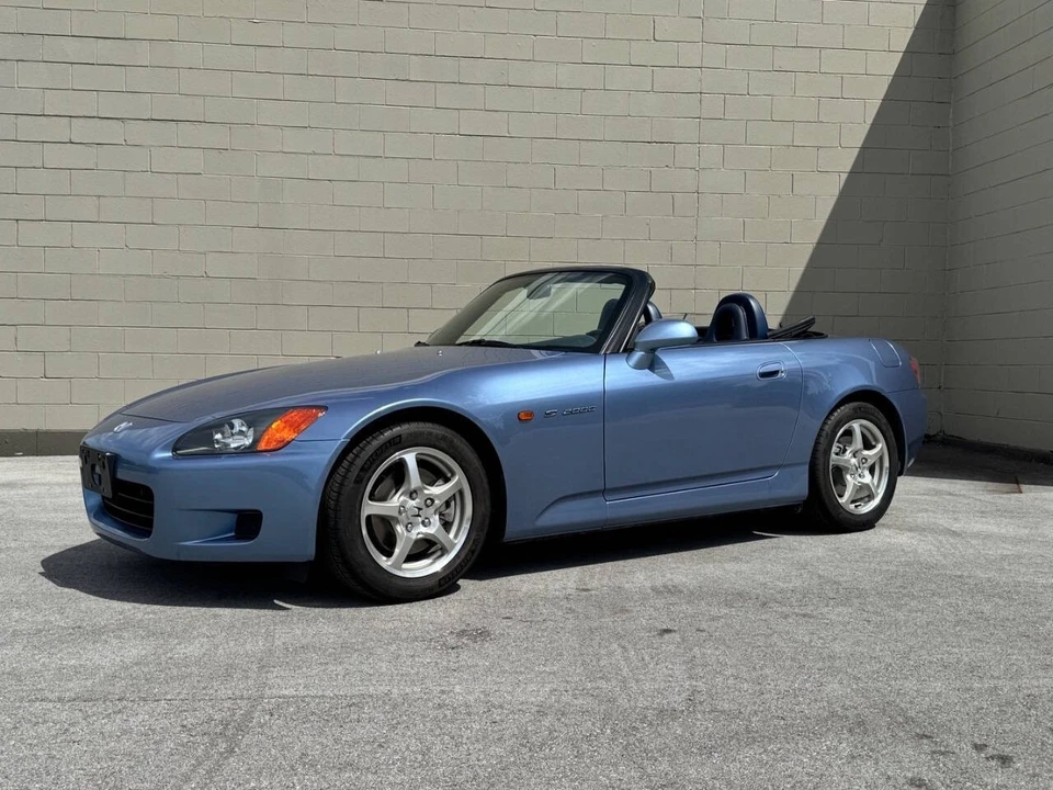 2003 Honda AP1 S2000 - Image 2 of 31