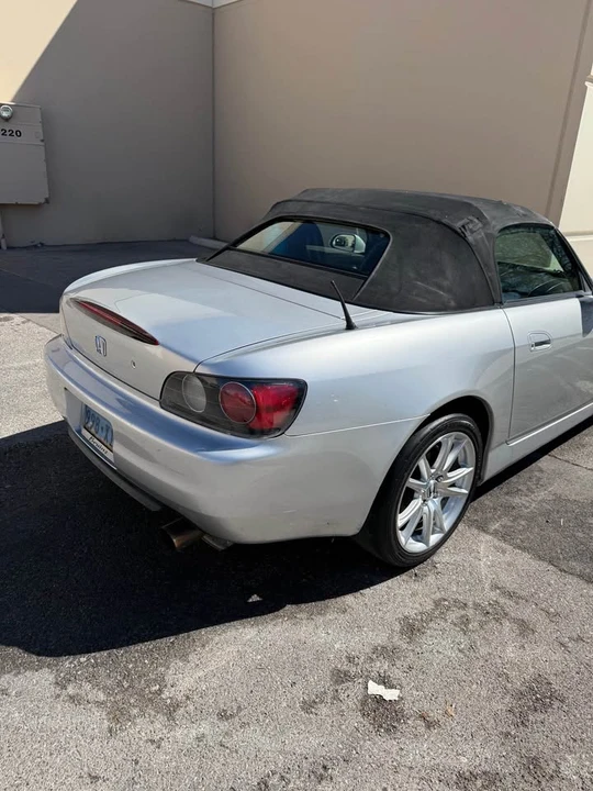 2003 Honda AP1 S2000 - Image 2 of 13