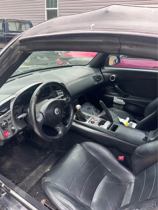 2003 Honda AP1 S2000 - Image 8 of 11