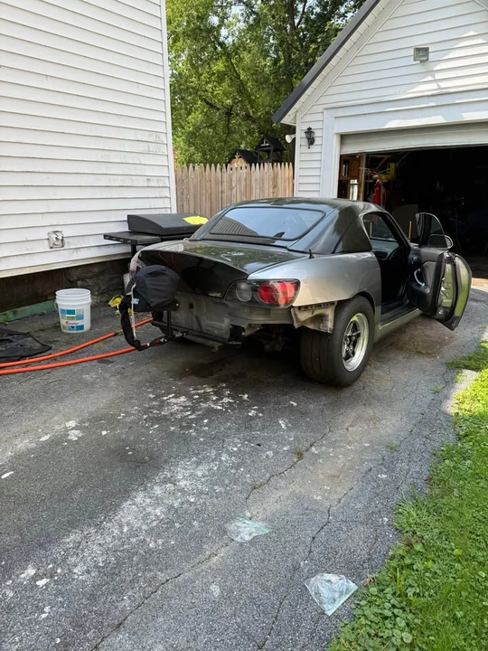 2003 Honda AP1 S2000 - Image 2 of 9