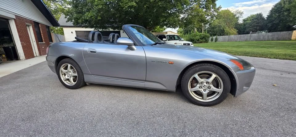 2003 Honda AP1 S2000 - Image 2 of 15