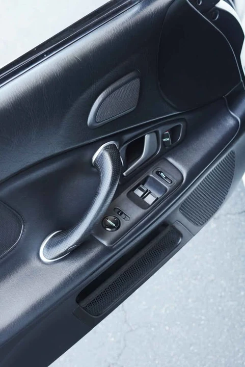 2003 Honda AP1 S2000 - Image 11 of 17
