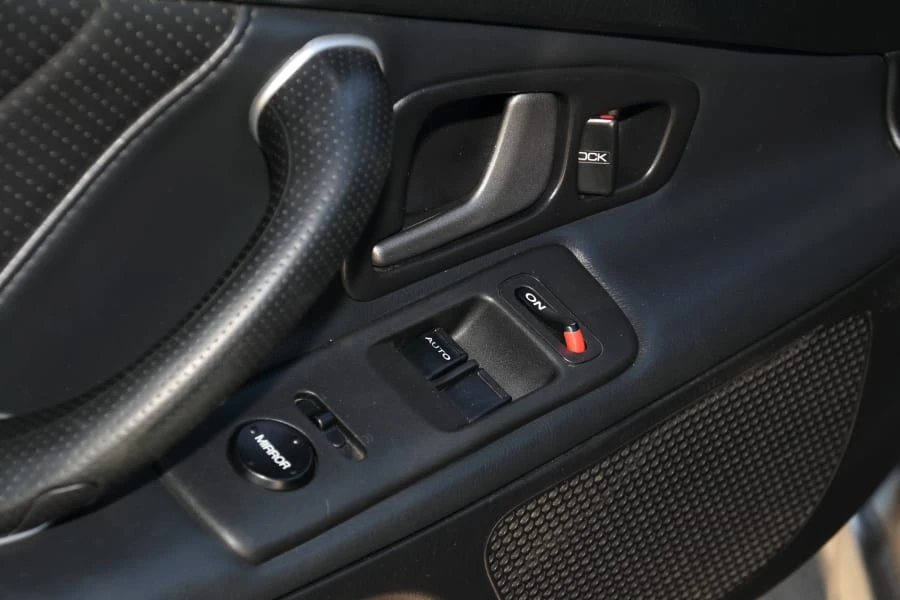 2003 Honda AP1 S2000 - Image 20 of 31