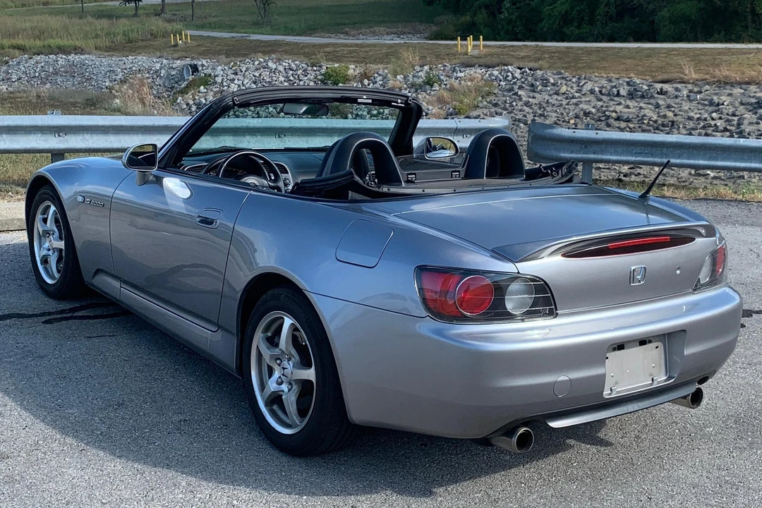 2003 Honda AP1 S2000 - Image 4 of 5