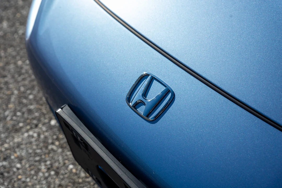 2003 Honda AP1 S2000 - Image 18 of 31