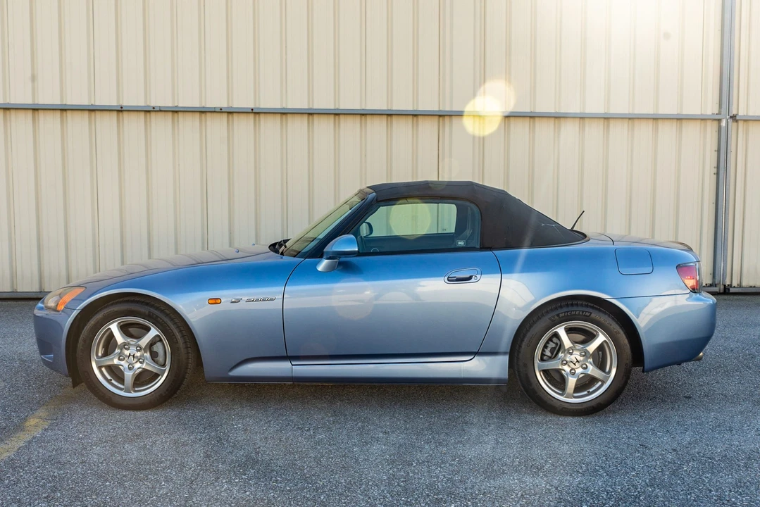 2003 Honda AP1 S2000 - Image 2 of 31