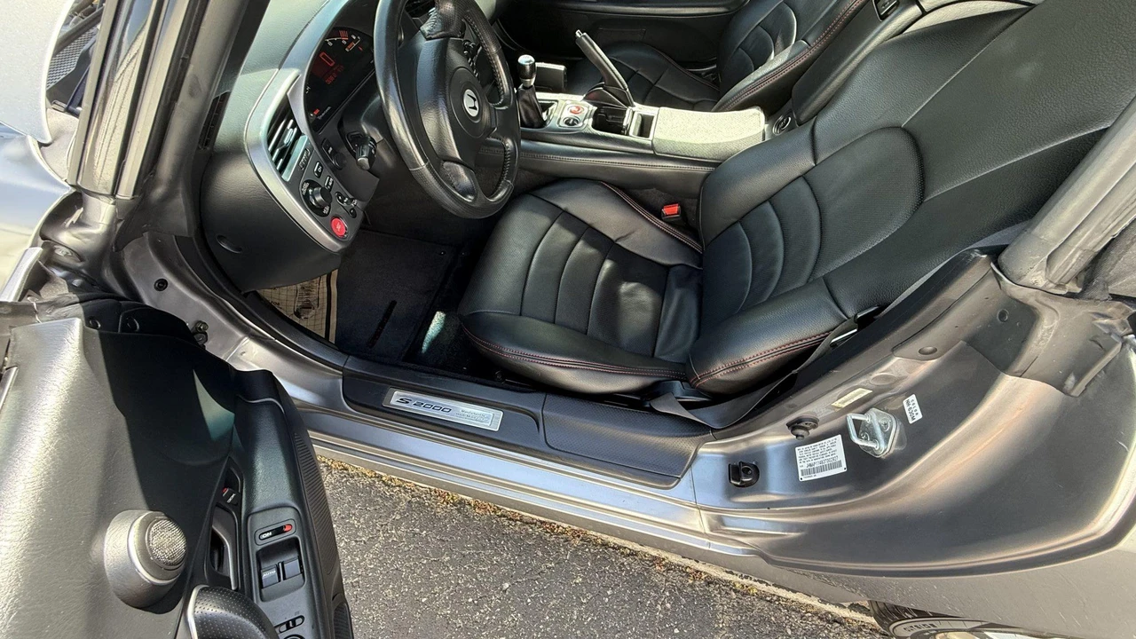 2003 Honda AP1 S2000 - Image 21 of 31