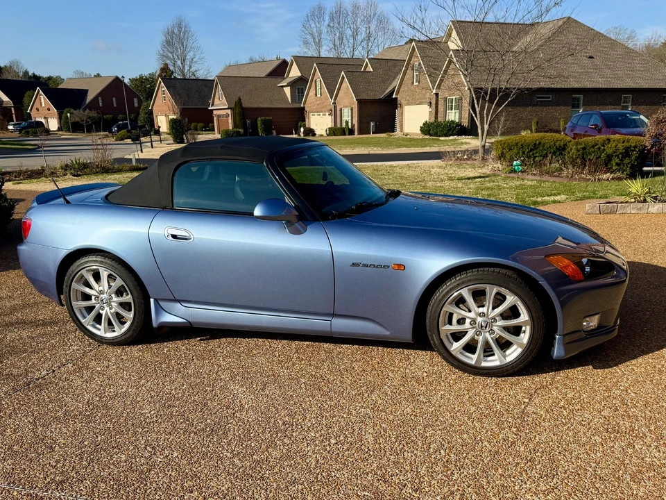 2003 Honda AP1 S2000 - Image 2 of 21