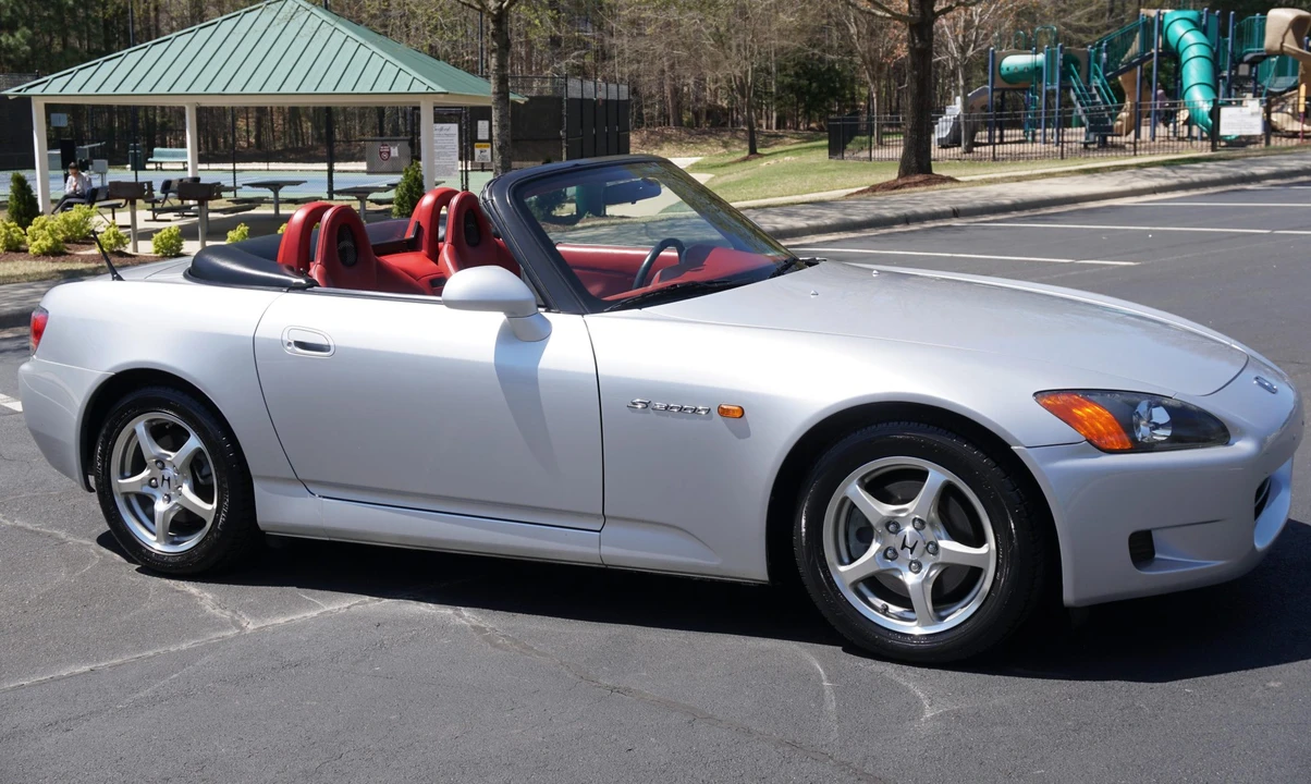 2003 Honda AP1 S2000 - Image 2 of 31