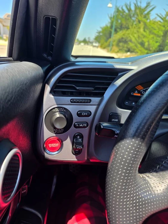 2003 Honda AP1 S2000 - Image 4 of 24