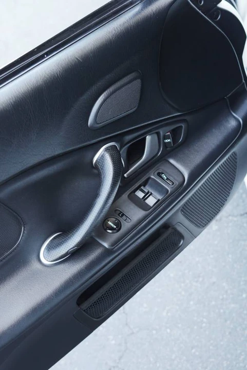 2003 Honda AP1 S2000 - Image 13 of 17