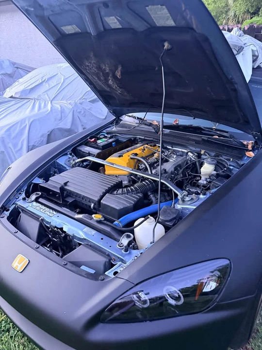 2003 Honda AP1 S2000 - Image 2 of 9