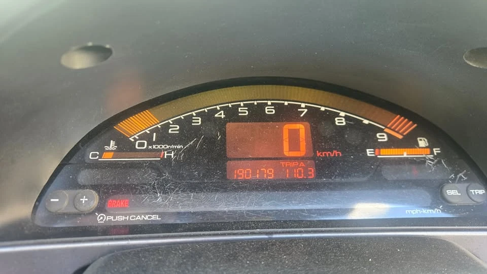 2003 Honda AP1 S2000 - Image 2 of 9